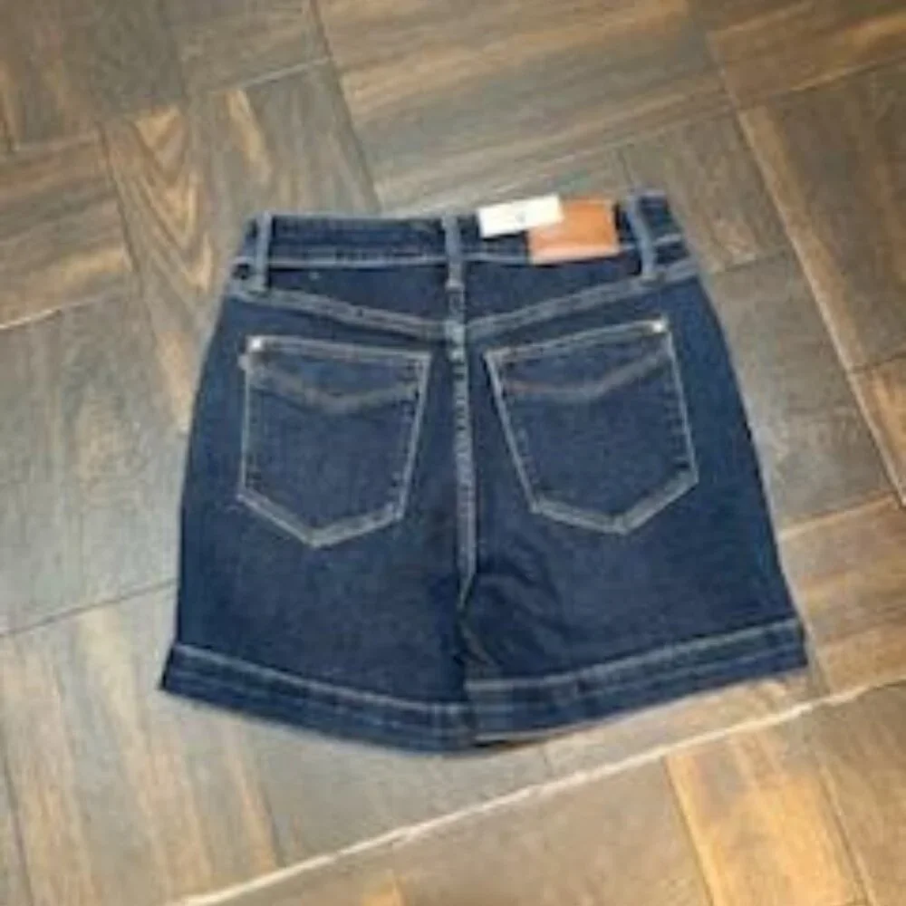 Judy Blue Tummy Control Shorts - Picture 2 of 2